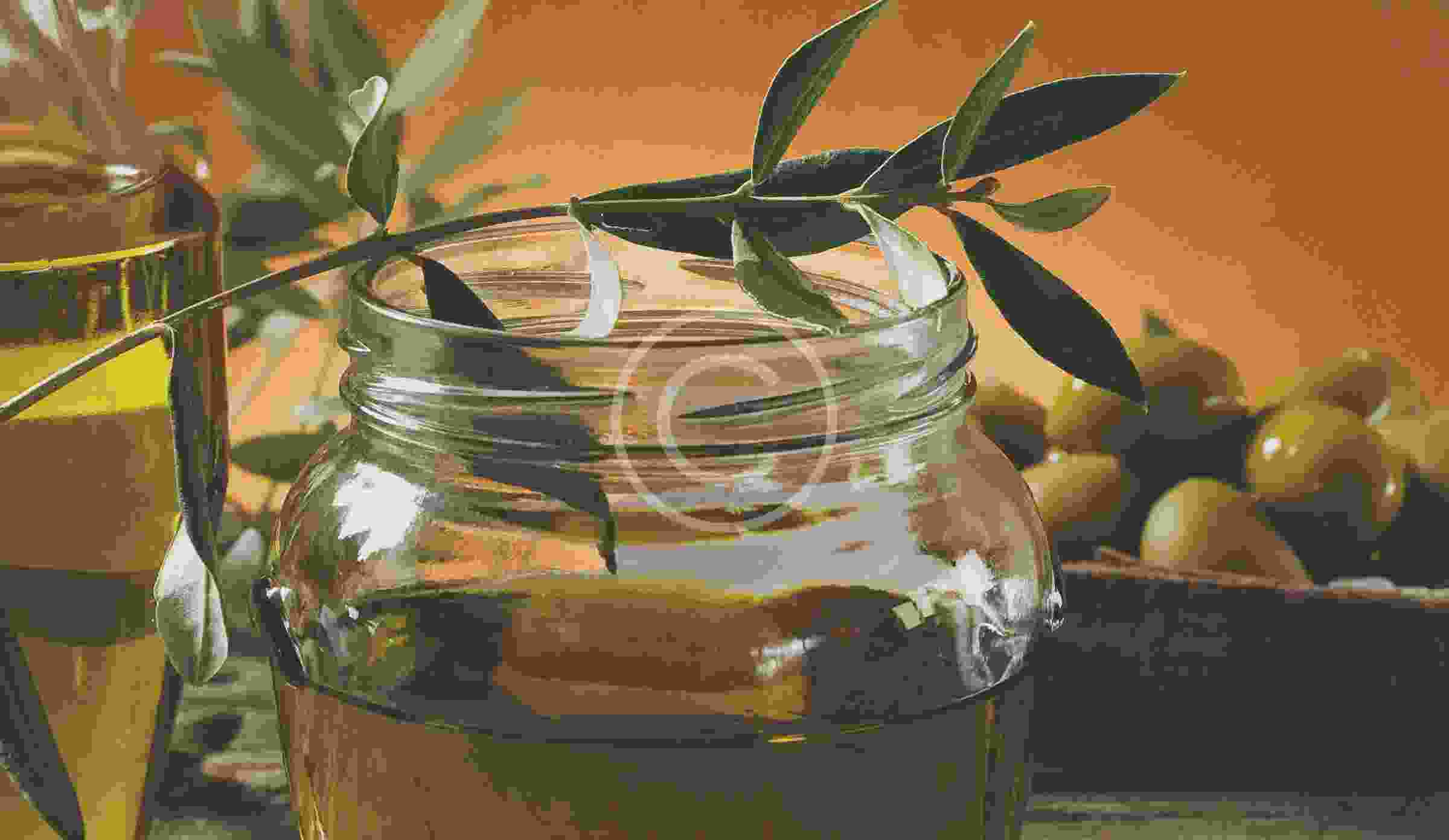 4 Ways to Use Fresh Herbs And Olive Oil